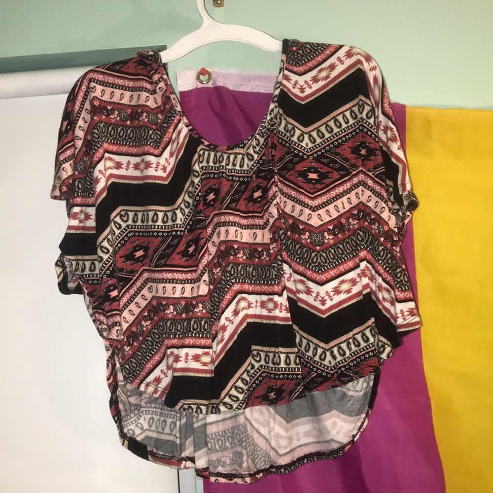 Tribal print crop top/flowy